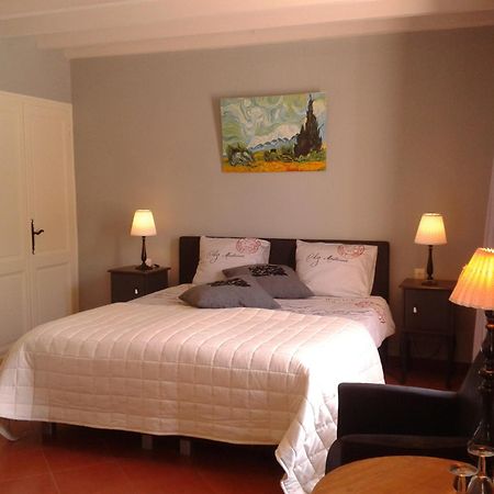 Luxury B&B Maison à votre Santé, in Bordeaux wine region Savignac-de-Duras Chambre photo